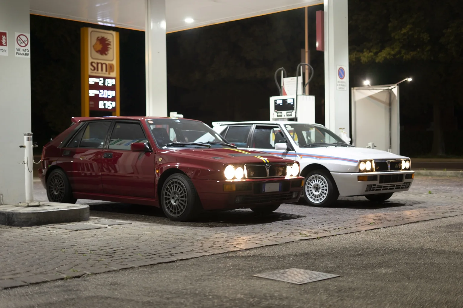 Automobili di notte